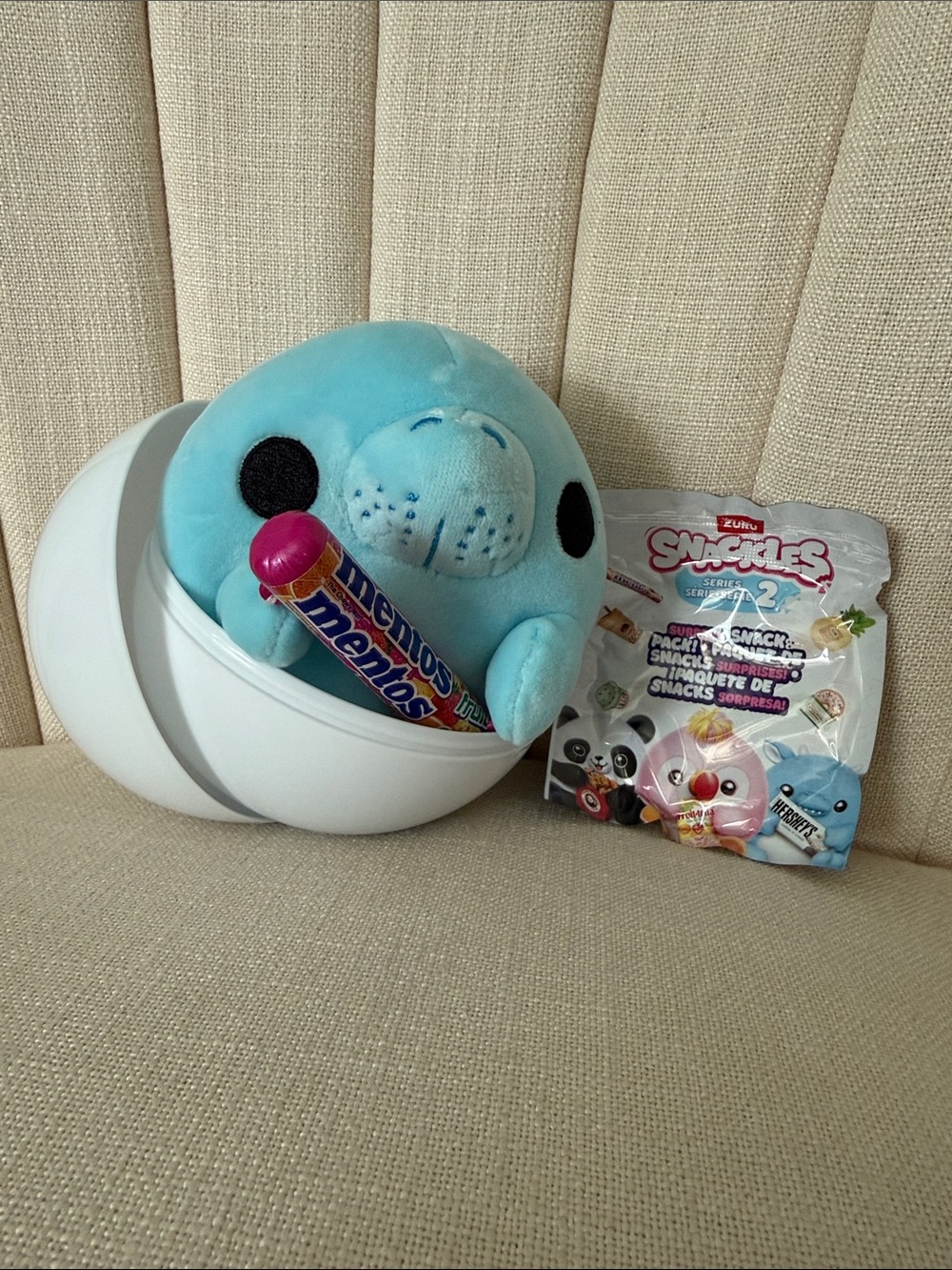 5" Snackles SERIES 2 blue Douglas the SEA COW seal plush MENTOS